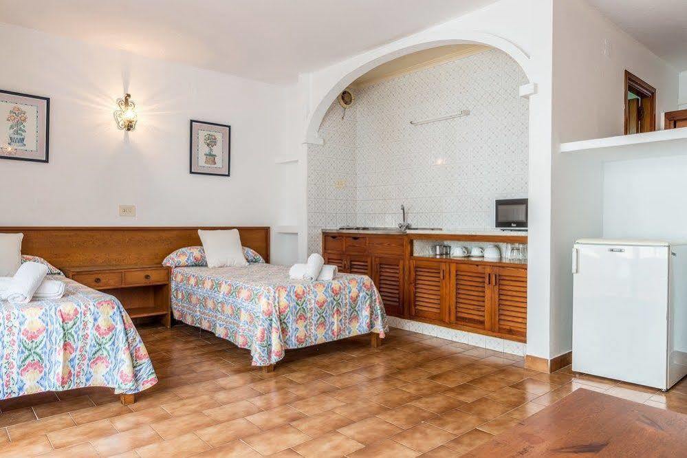Apartamentos Orosol 2 By Typic Hotels Σαν Αντόνιο Εξωτερικό φωτογραφία